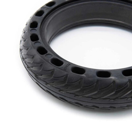 Солидна ненадуваема гума за тротинетка 8.5x2 V2  | Перфорирана